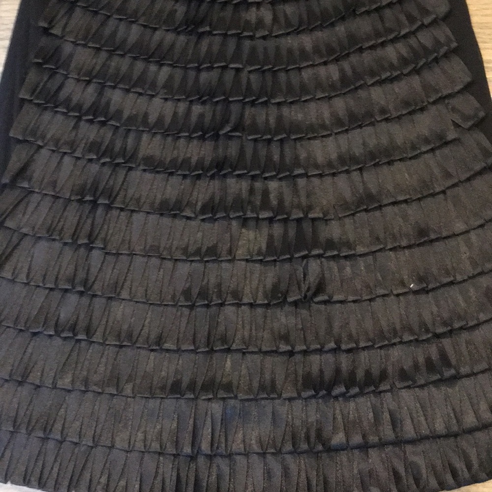 Ruffle and gemstone black midi dress - Picture 5 of 9